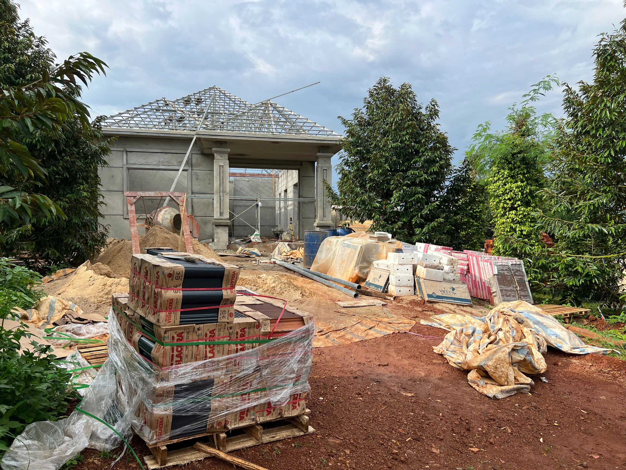 Giao ngói cho công trình tư nhân